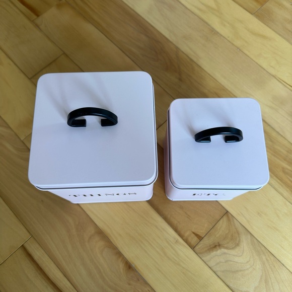 Brand new storage tins for kitchen, bathroom, office… - Picture 2 of 5